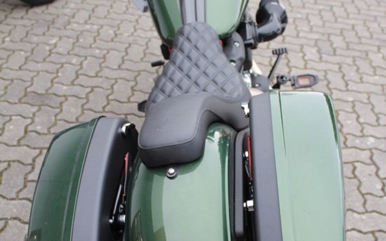 Gebrauchtmotorrad Harley-Davidson Softail Low Rider ST - Bild 5