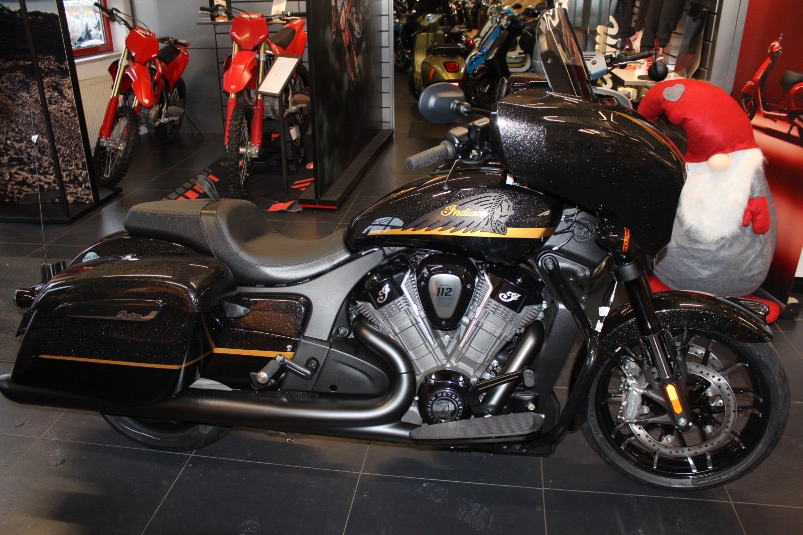 Indian Chieftain Powerplus Dark Horse with 112 Package