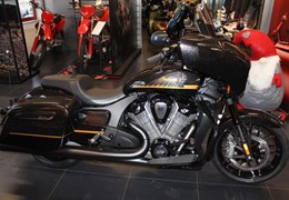 Neumotorrad Indian Chieftain Powerplus Dark Horse with 112 Package