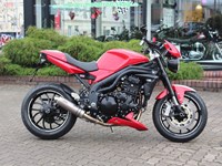 Gebrauchtmotorrad Triumph Speed Triple 1050