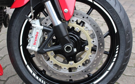 Gebrauchtmotorrad Triumph Speed Triple 1050 - Bild 10