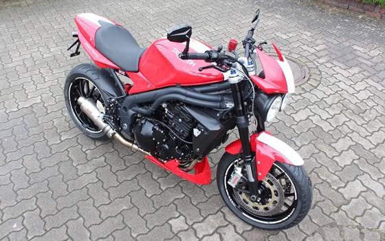 Gebrauchtmotorrad Triumph Speed Triple 1050 - Bild 18