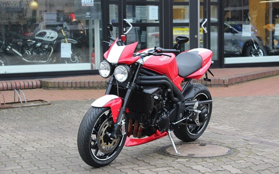 Gebrauchtmotorrad Triumph Speed Triple 1050 - Bild 5