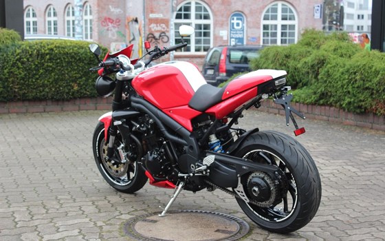 Gebrauchtmotorrad Triumph Speed Triple 1050 - Bild 6