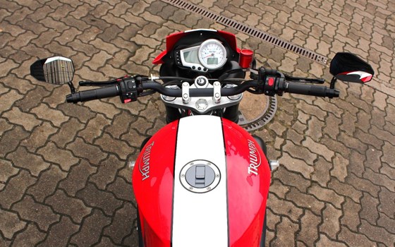 Gebrauchtmotorrad Triumph Speed Triple 1050 - Bild 9