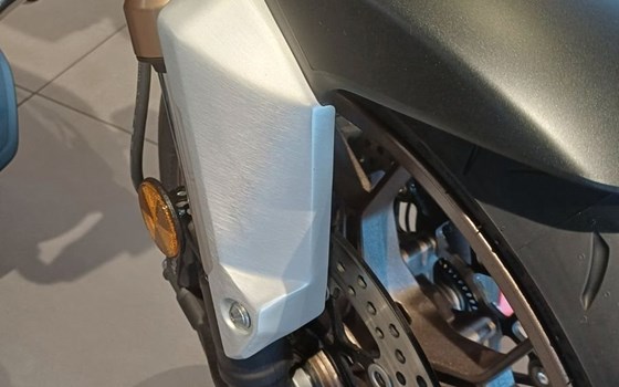 Gebrauchtmotorrad Honda CB650R E-Clutch - Bild 8