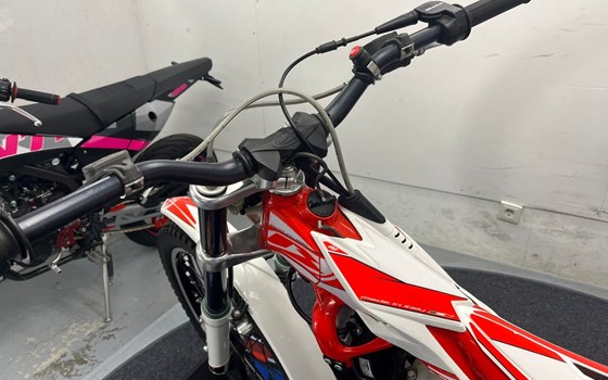 Gebrauchtmotorrad Beta Evo 250 2T - Bild 6