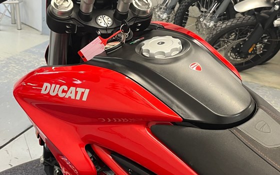 Gebrauchtmotorrad Ducati Hypermotard 939 - Bild 14