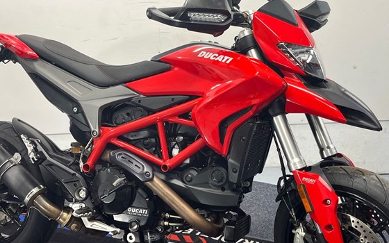 Gebrauchtmotorrad Ducati Hypermotard 939 - Bild 2