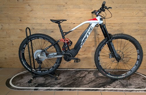 Neumotorrad Fantic XEF 1.9 Race