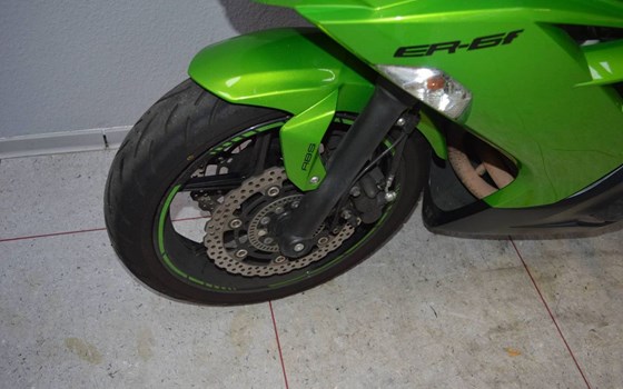 Gebrauchtmotorrad Kawasaki ER-6f - Bild 9