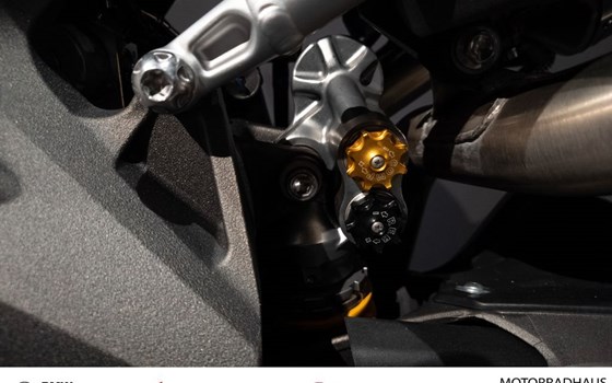 Gebrauchtmotorrad Triumph Speed Triple RS - Bild 20