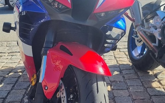 Gebrauchtmotorrad Honda CBR1000RR-R Fireblade - Bild 5