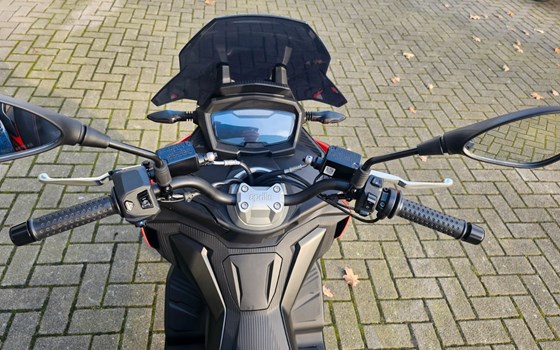 Neufahrzeug Aprilia SR GT 125 - Bild 10