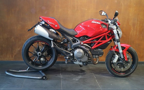 Gebrauchtmotorrad Ducati Monster 796 - Bild 3