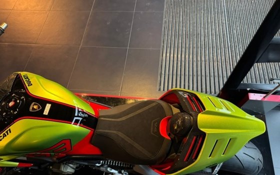 Gebrauchtmotorrad Ducati Streetfighter V4 Lamborghini - Bild 11