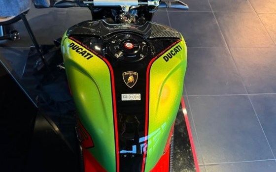 Gebrauchtmotorrad Ducati Streetfighter V4 Lamborghini - Bild 12