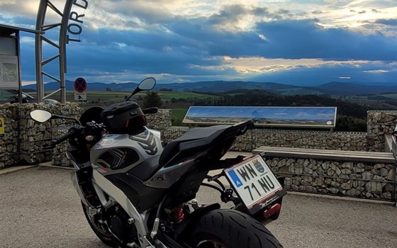 Gebrauchtmotorrad Aprilia Tuono V4 1100 - Bild 15