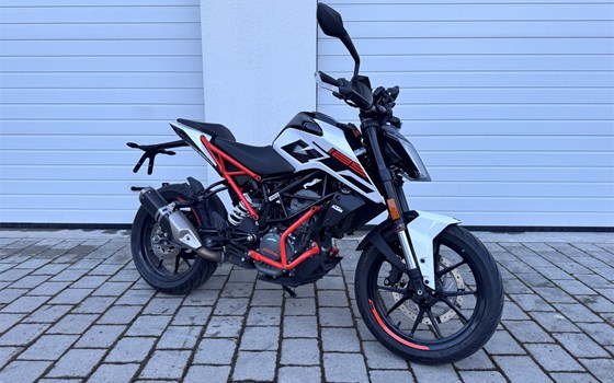 Gebrauchtmotorrad KTM 125 Duke - Bild 1