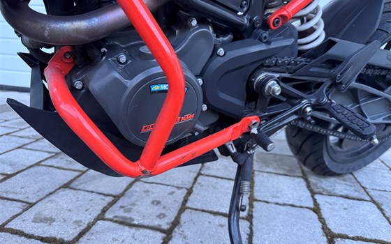 Gebrauchtmotorrad KTM 125 Duke - Bild 8