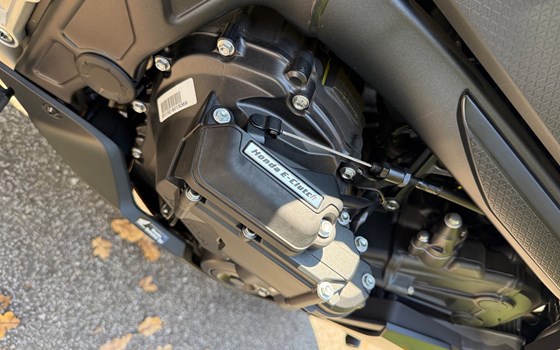 Gebrauchtmotorrad Honda CBR650R E-Clutch - Bild 9