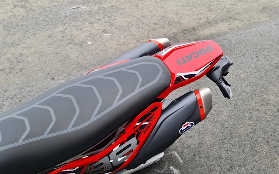 Neufahrzeug Ducati Hypermotard 698 Mono - Bild 13