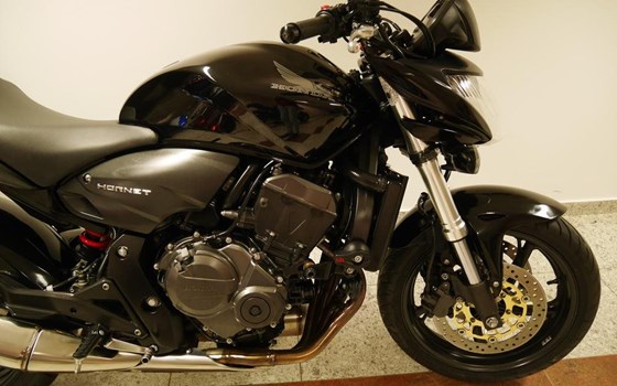 Gebrauchtmotorrad Honda CB 600 F Hornet - Bild 11