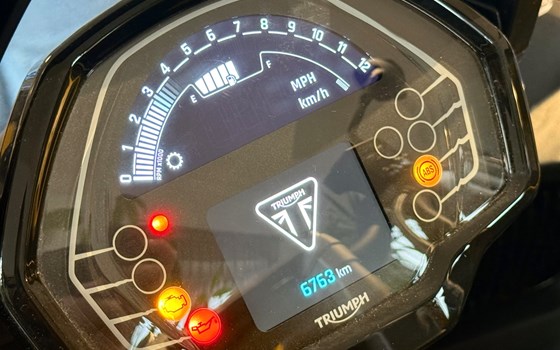 Gebrauchtmotorrad Triumph Tiger Sport 800 - Bild 5