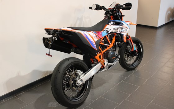 Gebrauchtmotorrad KTM 690 SMC R - Bild 6
