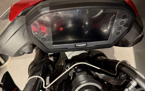 Neufahrzeug Triumph Street Triple 765 RS - Bild 12