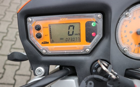 Gebrauchtmotorrad KTM 990 Super Duke - Bild 19