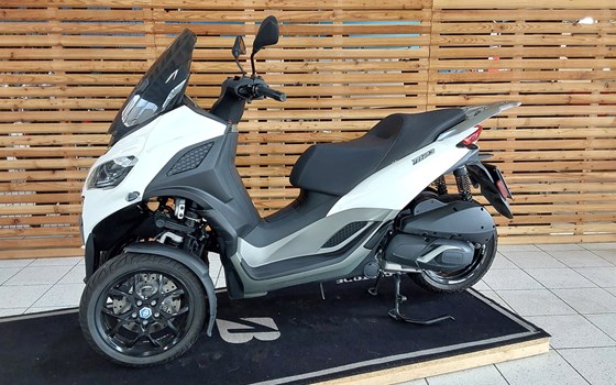 Gebrauchtmotorrad Piaggio MP3 310 - Bild 2