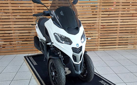 Gebrauchtmotorrad Piaggio MP3 310 - Bild 3