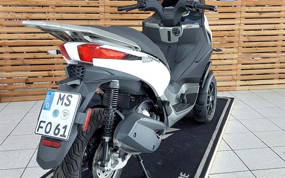 Gebrauchtmotorrad Piaggio MP3 310 - Bild 5