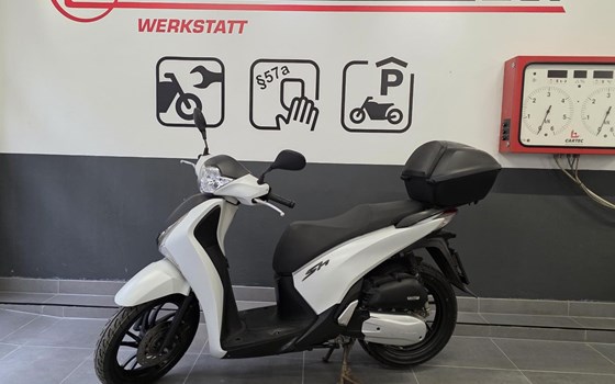 Gebrauchtmotorrad Honda SH150i - Bild 1
