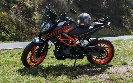 Gebrauchtmotorrad KTM 125 Duke - Bild 1