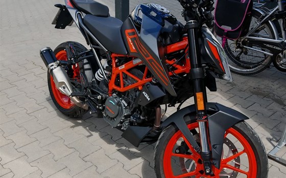 Gebrauchtmotorrad KTM 125 Duke - Bild 4