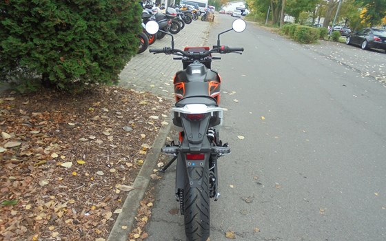 Neufahrzeug KTM 125 SMC R - Bild 4