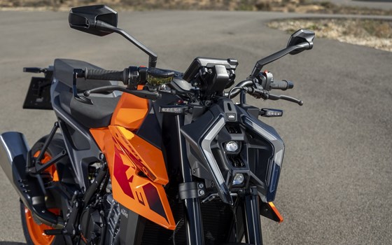 Gebrauchtmotorrad KTM 990 Duke - Bild 2