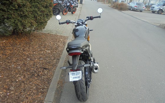 Gebrauchtmotorrad Triumph Speed 400 - Bild 4