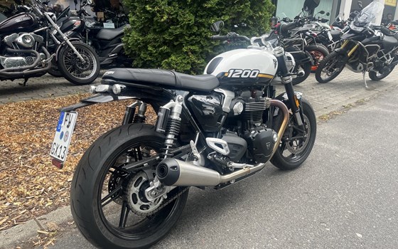 Gebrauchtmotorrad Triumph Speed Twin 1200 - Bild 4