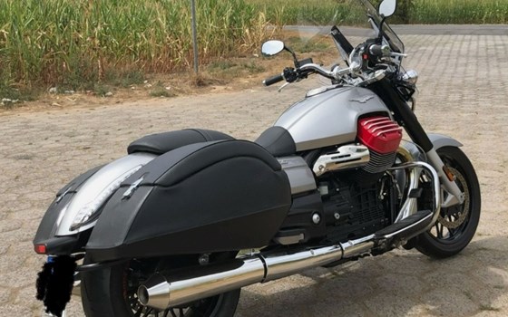 Gebrauchtmotorrad Moto Guzzi California 1400 Custom - Bild 2