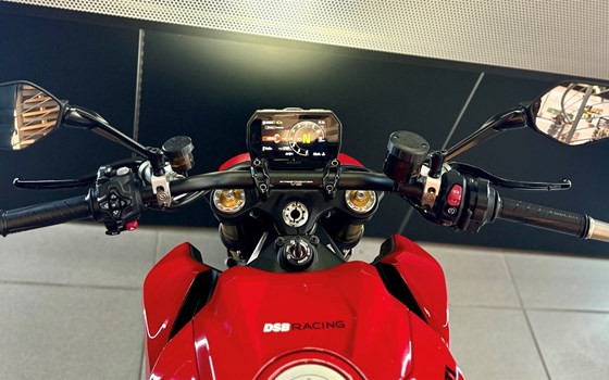 Gebrauchtmotorrad Ducati Streetfighter V2 S - Bild 7
