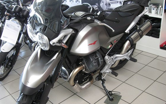 Gebrauchtmotorrad Moto Guzzi V85 Strada - Bild 1