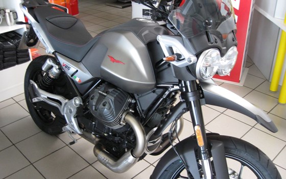 Gebrauchtmotorrad Moto Guzzi V85 Strada - Bild 5