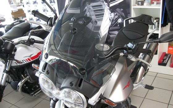 Gebrauchtmotorrad Moto Guzzi V85 Strada - Bild 9