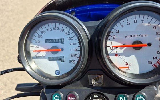 Gebrauchtmotorrad Honda CB 600 F Hornet - Bild 12