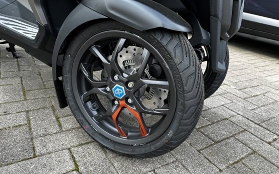 Neufahrzeug Piaggio MP3 530 HPE Exclusive - Bild 9