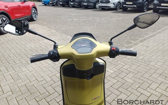 Neufahrzeug Vespa Sprint 125 i.e. 3V - Bild 9