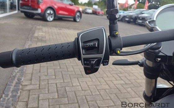 Neufahrzeug Moto Guzzi V9 Bobber - Bild 12